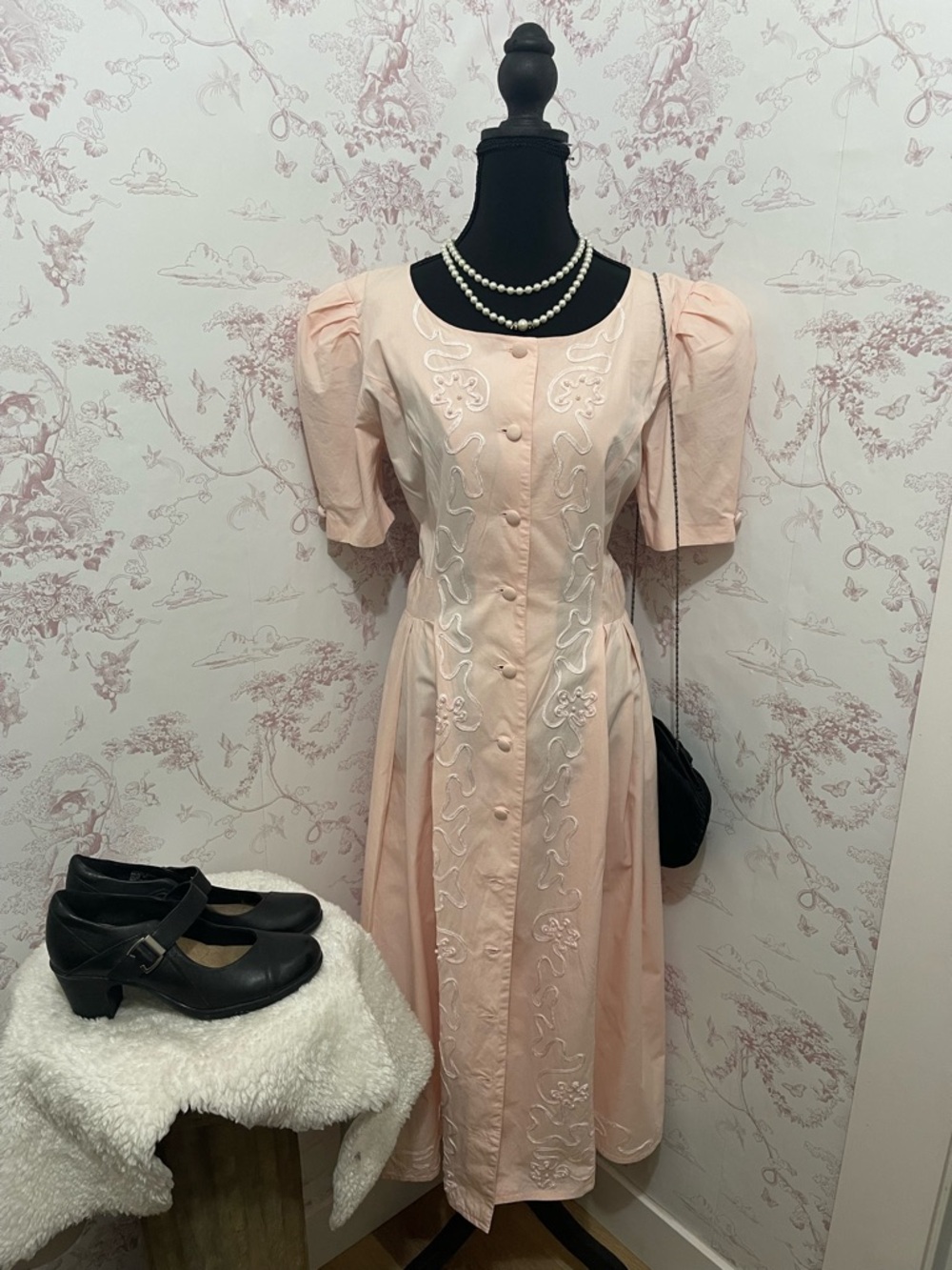 Women's Vintage Appraisal Embroidered Button-Front Dress size 7/8